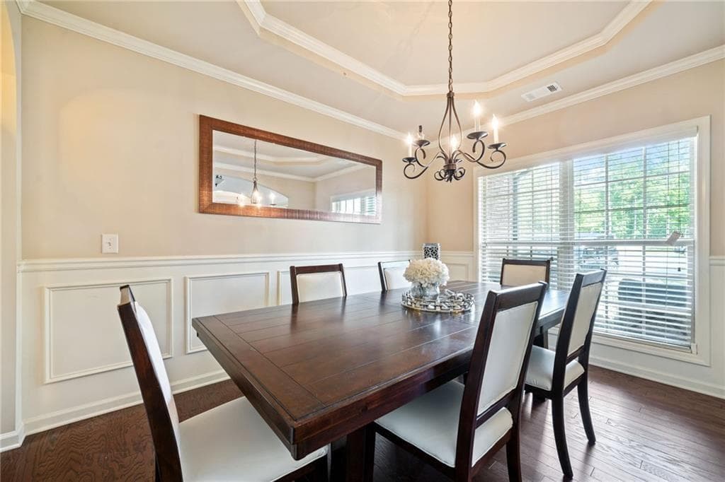 6 bedroom, 5 bathroom, 4,010 sq ft single family residence for rent at 5265 Winflow Way, Suwanee, GA 30024 for $3,900 a month — photo 4