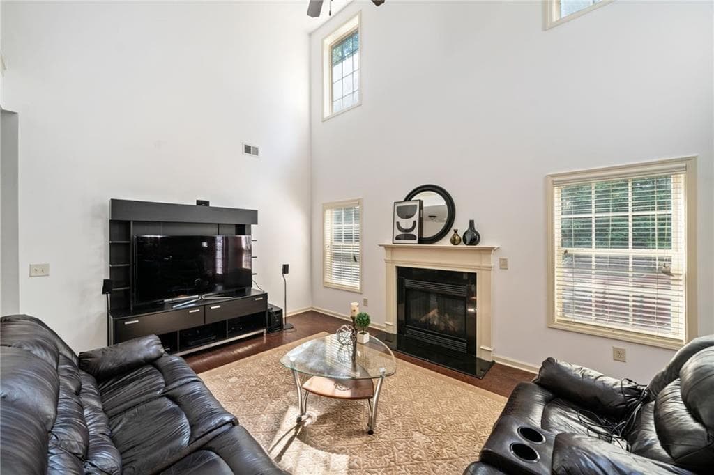 6 bedroom, 5 bathroom, 4,010 sq ft single family residence for rent at 5265 Winflow Way, Suwanee, GA 30024 for $3,900 a month — photo 7