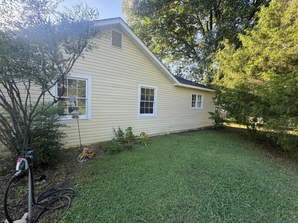 3 bedroom, 1 bathroom, 1,216 sq ft single family residence under contract at 195 PINE VALLEY Road, Hiram, GA 30141 — photo 3