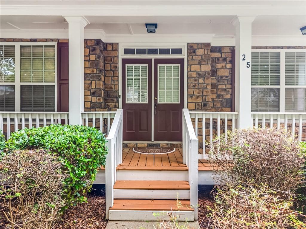 5 bedroom, 3 bathroom, 3,240 sq ft single family residence under contract at 25 Snapdragon Lane, Covington, GA 30014 — photo 3