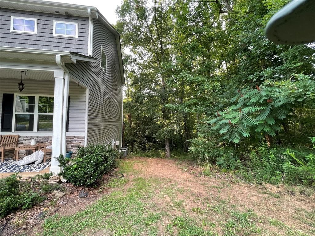 4 bedroom, 3 bathroom, 2,512 sq ft single family residence for sale at 180 Smokey Ridge Drive, Newnan, GA 30263 — photo 5