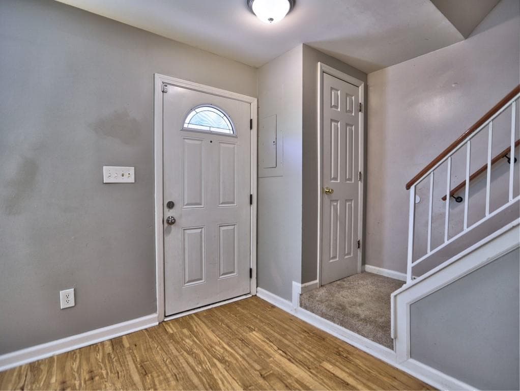 2 bedroom, 3 bathroom, 1,160 sq ft townhouse for sale at 3539 Kennesaw Station Drive, Kennesaw, GA 30144 — photo 8