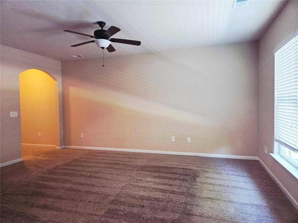 4 bedroom, 3 bathroom, 2,491 sq ft single family residence for sale at 7088 Creeksong Drive, Douglasville, GA 30134 — photo 4