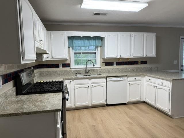 4 bedroom, 3 bathroom, 2,149 sq ft single family residence for sale at 2130 Crescentview Drive, Lawrenceville, GA 30044 — photo 4