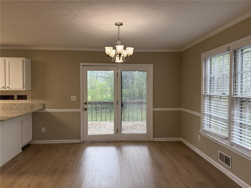 4 bedroom, 3 bathroom, 2,149 sq ft single family residence for sale at 2130 Crescentview Drive, Lawrenceville, GA 30044 — photo 5