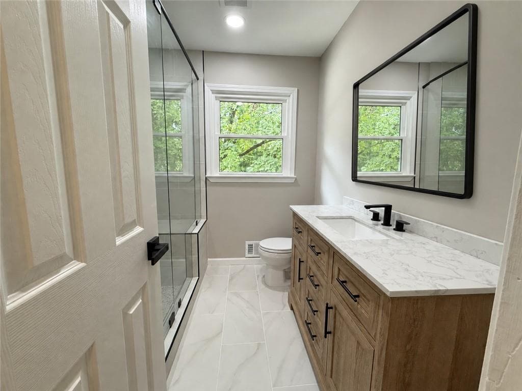 3 bedroom, 2 bathroom, 1,720 sq ft single family residence for sale at 2884 Ben Hill Road, East Point, GA 30344 — photo 9