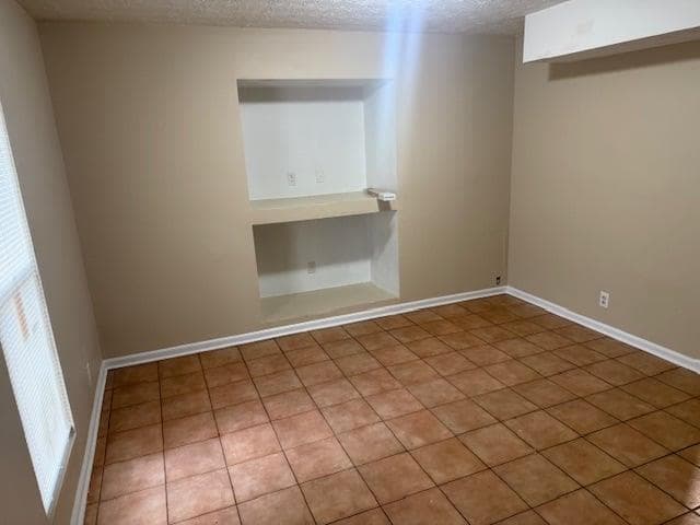 3 bedroom, 2 bathroom, 1,061 sq ft townhouse for rent at 1166 Dogwood Court, Conyers, GA 30012 for $1,400 a month — photo 3