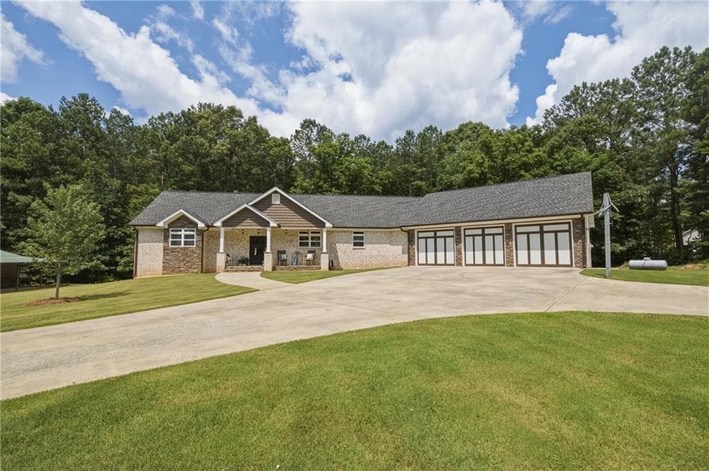 3 bedroom, 3 bathroom, 2,185 sq ft single family residence for sale at 580 Old Yorkville Road, Dallas, GA 30157 — photo 2