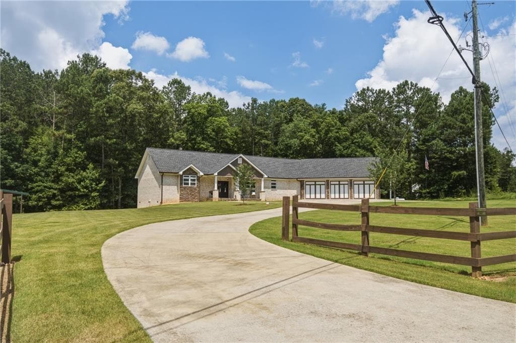3 bedroom, 3 bathroom, 2,185 sq ft single family residence for sale at 580 Old Yorkville Road, Dallas, GA 30157 — photo 3