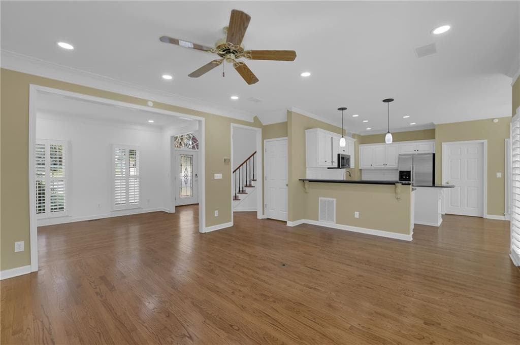 6 bedroom, 4 bathroom, 3,580 sq ft single family residence for rent at 235 Ashebourne Trail, Johns Creek, GA 30005 for $3,650 a month — photo 6