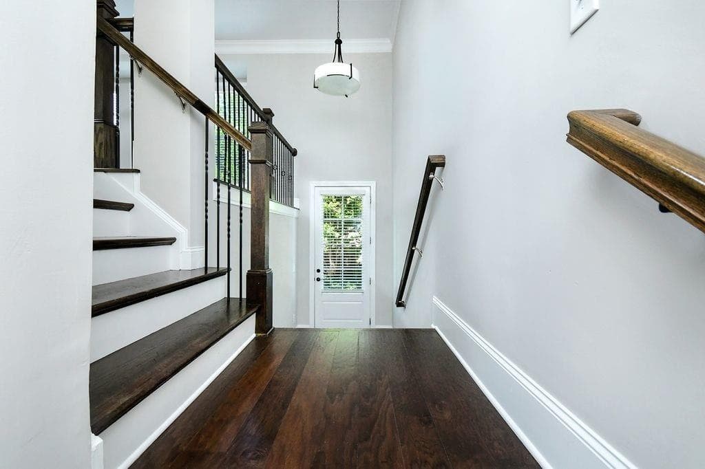 3 bedroom, 4 bathroom, 2,101 sq ft townhouse for rent at 1265 Linden Court, Atlanta, GA 30329 for $3,700 a month — photo 3