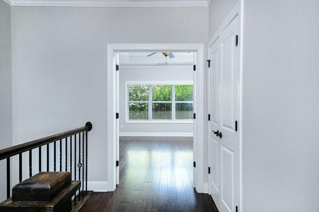 3 bedroom, 4 bathroom, 2,101 sq ft townhouse for rent at 1265 Linden Court, Atlanta, GA 30329 for $3,700 a month — photo 9