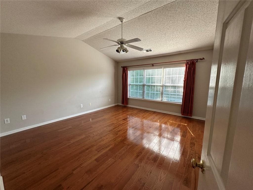 3 bedroom, 3 bathroom, 1,908 sq ft single family residence for rent at 500 Stambridge Court, Johns Creek, GA 30005 for $2,850 a month — photo 9