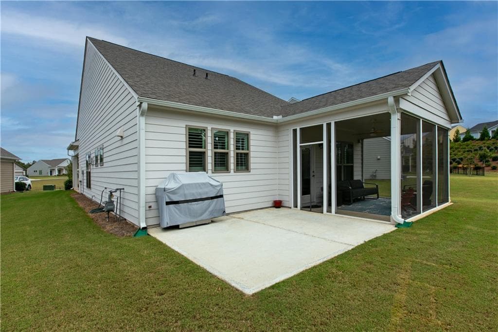 2 bedroom, 2 bathroom, 1,920 sq ft single family residence for rent at 5687 Villa Crest Drive, Hoschton, GA 30548 for $2,750 a month