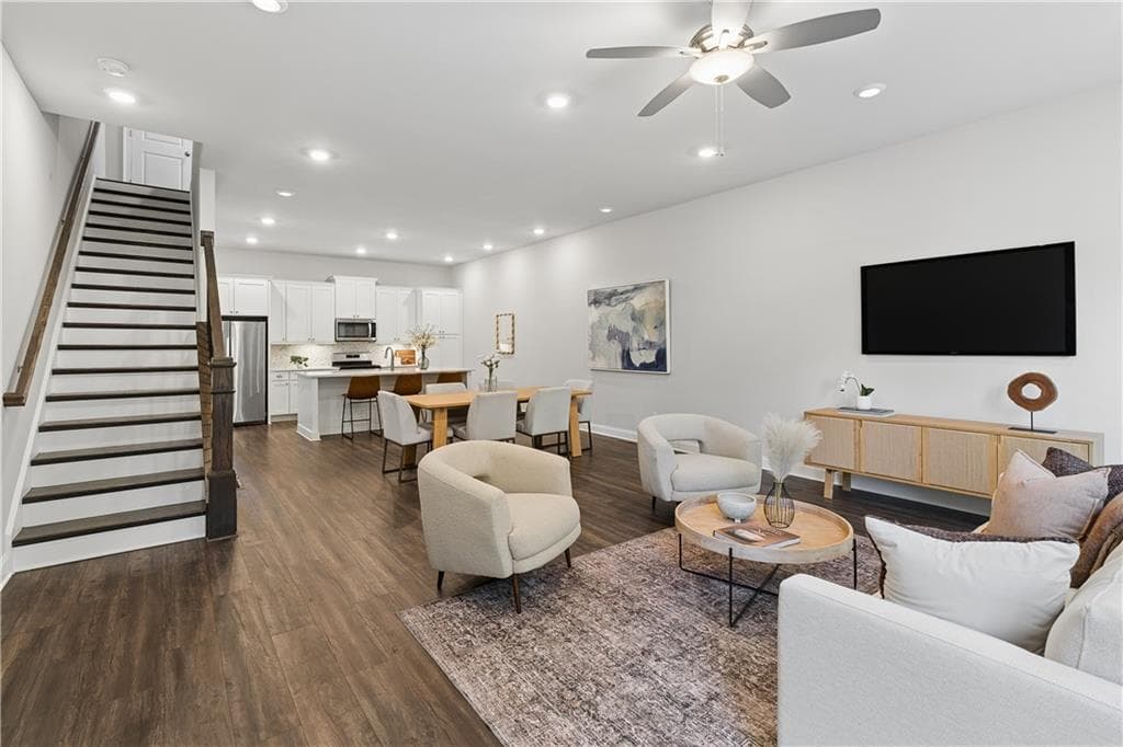 3 bedroom, 4 bathroom, 2,142 sq ft townhouse for sale at 857 Constellation Drive, Decatur, GA 30033 — photo 8