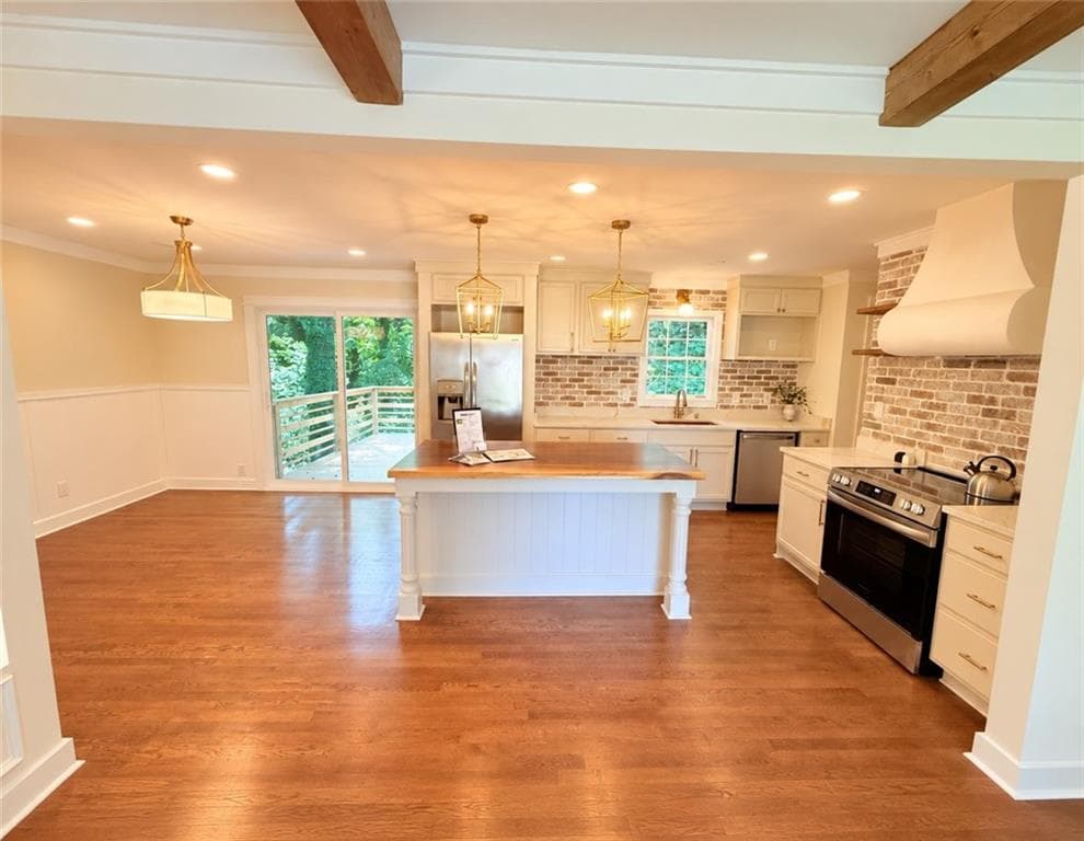 4 bedroom, 4 bathroom, 2,450 sq ft single family residence for sale at 6356 Fitzgerald Lane, Austell, GA 30168 — photo 3