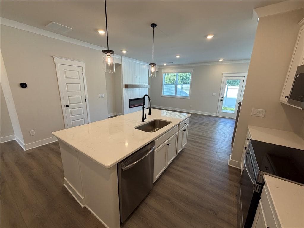 3 bedroom, 3 bathroom, 1,850 sq ft townhouse for sale at 4218 Oak View Lane, Gainesville, GA 30504 — photo 7