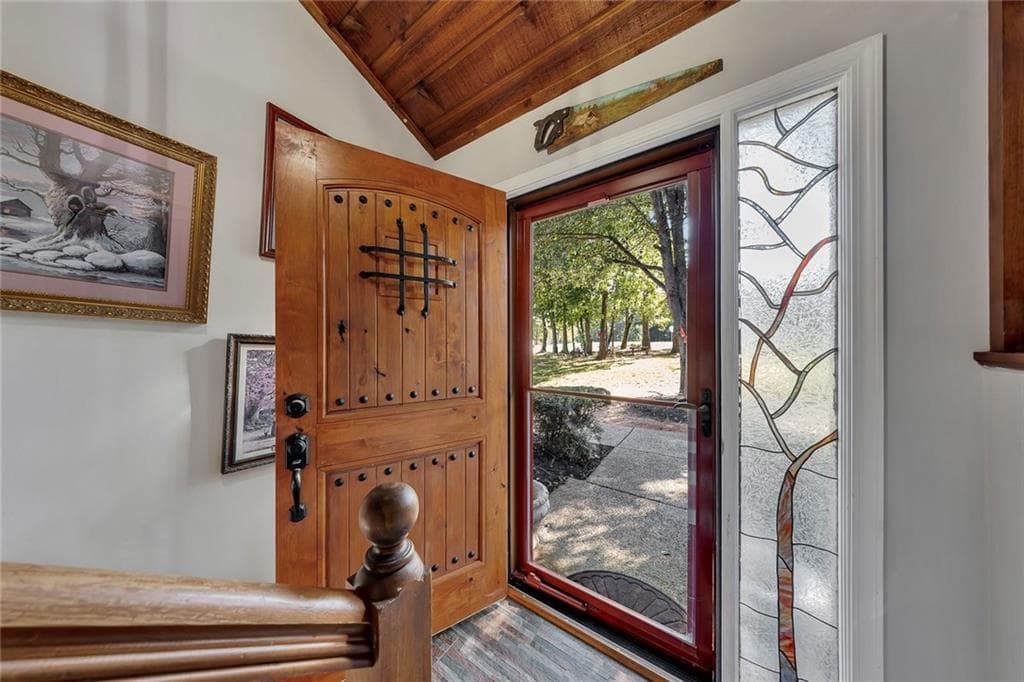 3 bedroom, 3 bathroom single family residence under contract at 101 Holly Creek Court, Woodstock, GA 30188 — photo 6
