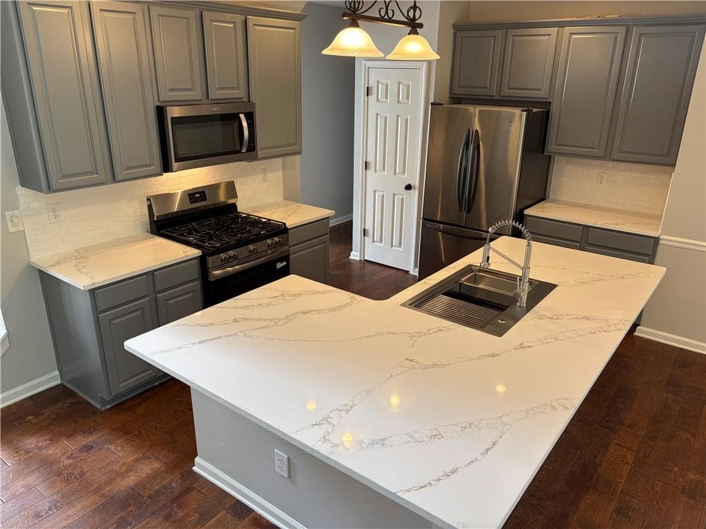 4 bedroom, 3 bathroom, 2,339 sq ft single family residence for sale at 115 Croftwood Court, Johns Creek, GA 30097 — photo 6