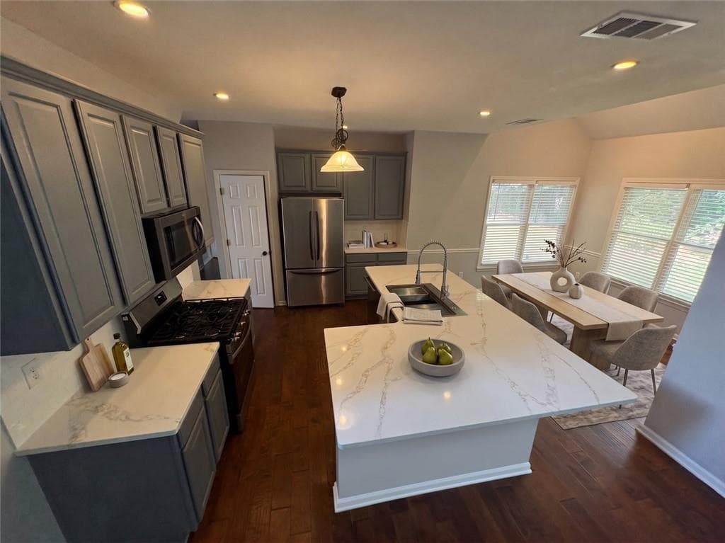 4 bedroom, 3 bathroom, 2,339 sq ft single family residence for sale at 115 Croftwood Court, Johns Creek, GA 30097 — photo 8