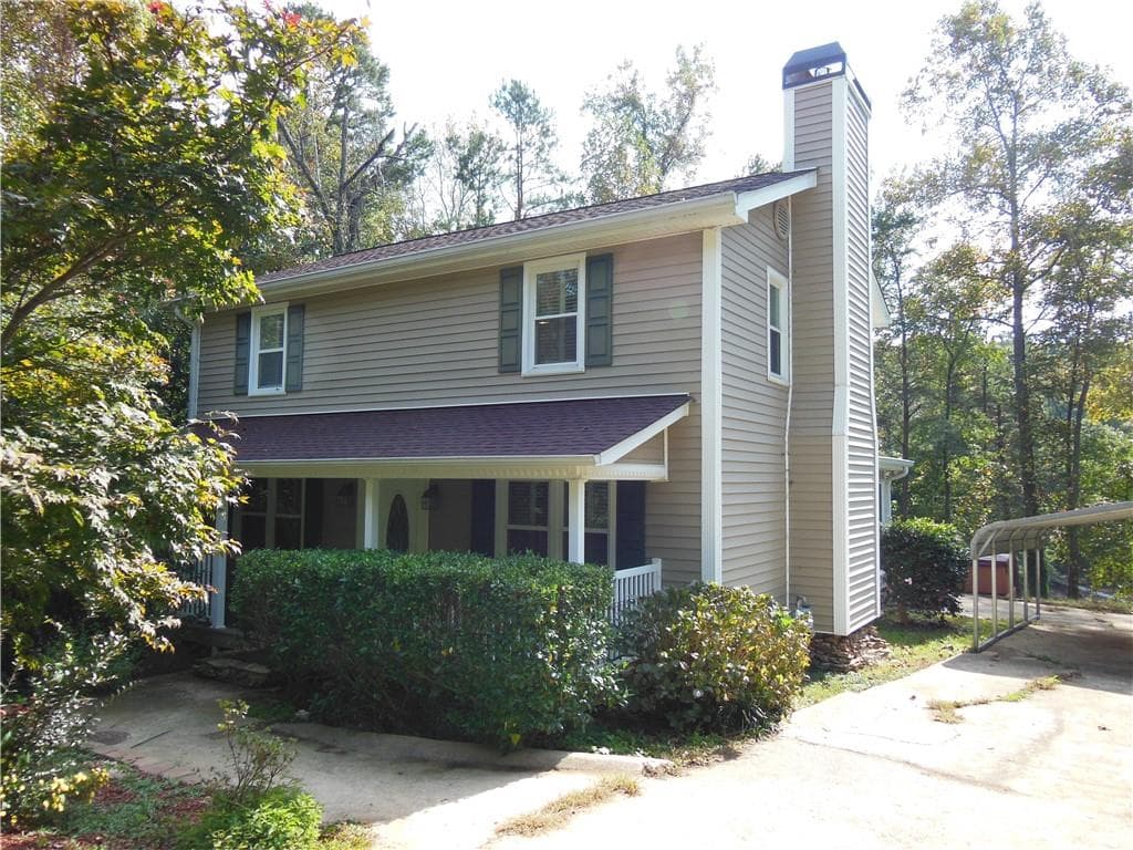 4 bedroom, 2 bathroom, 2,100 sq ft single family residence for rent at 2583 Parker Trail, Gainesville, GA 30506 for $2,900 a month — photo 3