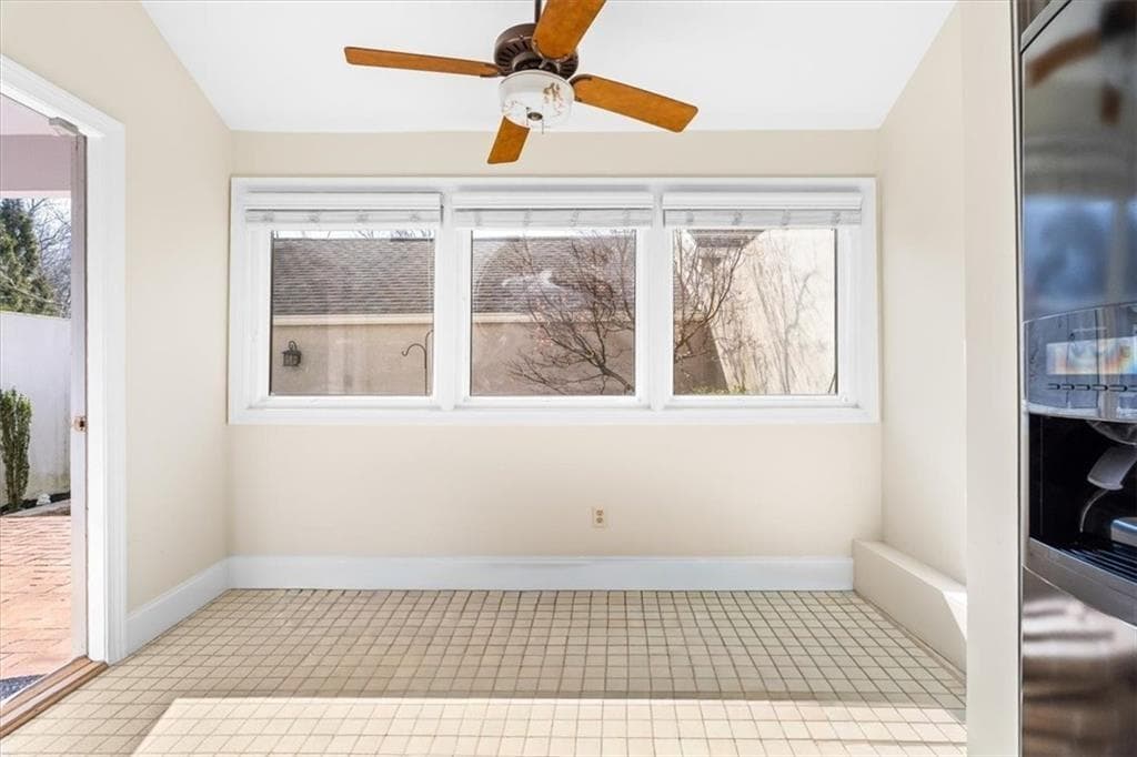 3 bedroom, 3 bathroom, 2,150 sq ft townhouse under contract at 107 Paces Run 107, Atlanta, GA 30339 — photo 9