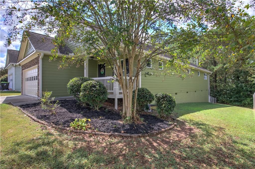 3 bedroom, 2 bathroom, 2,123 sq ft single family residence for sale at 36 Chimney Springs Drive, Cartersville, GA 30120 — photo 5