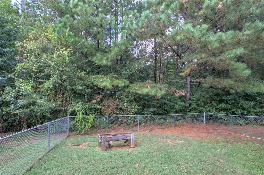 3 bedroom, 2 bathroom, 2,123 sq ft single family residence for sale at 36 Chimney Springs Drive, Cartersville, GA 30120 — photo 9