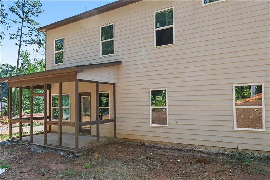 5 bedroom, 3 bathroom, 2,889 sq ft single family residence for sale at 3101 Kentmere Way, Lawrenceville, GA 30044 — photo 5