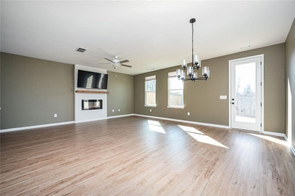 3 bedroom, 3 bathroom, 2,070 sq ft single family residence for sale at 4703 Canary Diamond Lane, Kennesaw, GA 30144 — photo 4