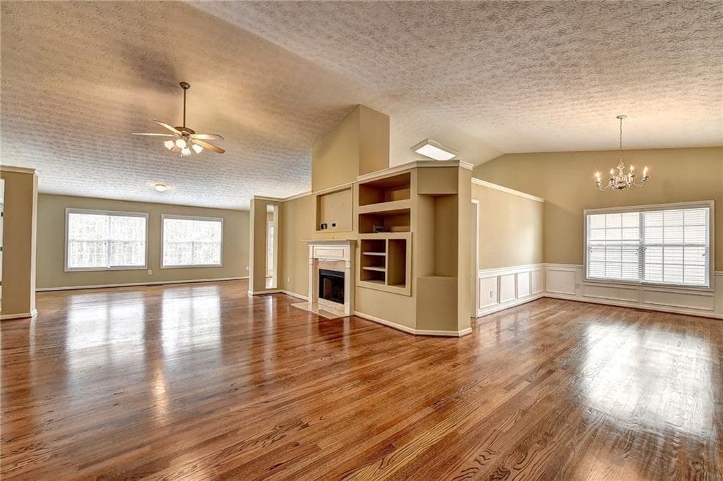 3 bedroom, 2 bathroom, 2,430 sq ft single family residence for rent at 1481 Jami Hollow Way, Lawrenceville, GA 30043 for $2,150 a month — photo 2