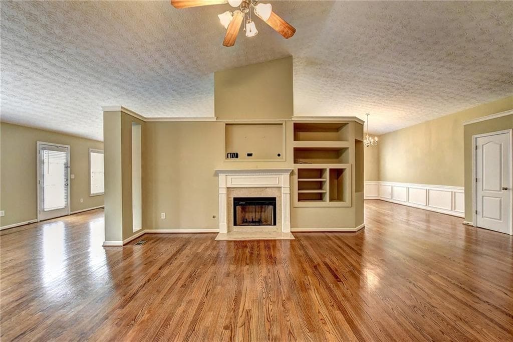 3 bedroom, 2 bathroom, 2,430 sq ft single family residence for rent at 1481 Jami Hollow Way, Lawrenceville, GA 30043 for $2,150 a month — photo 3