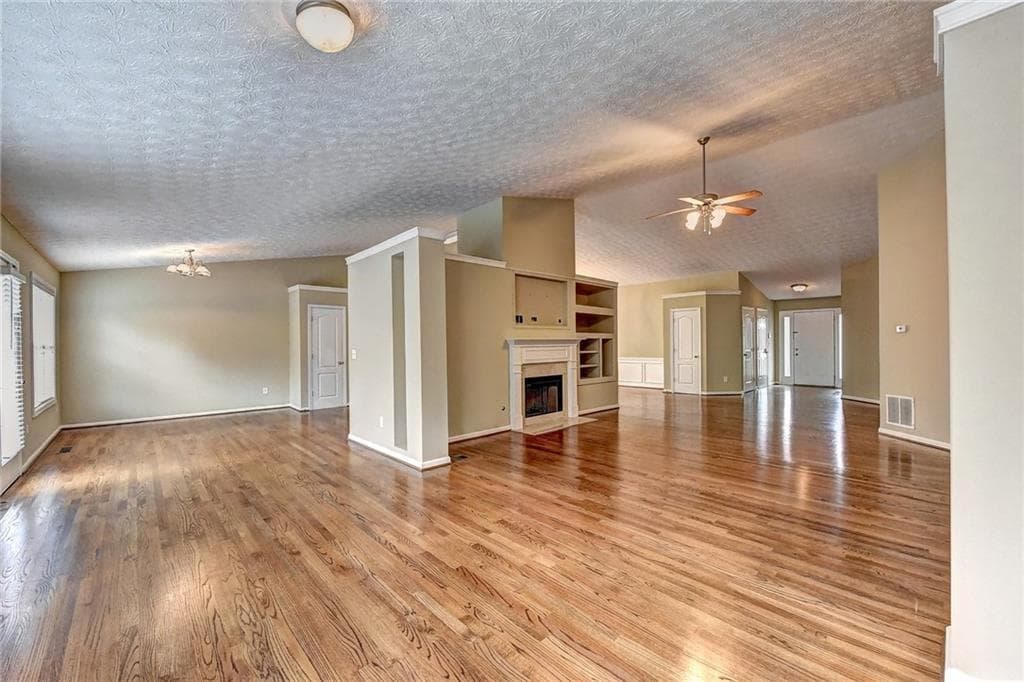3 bedroom, 2 bathroom, 2,430 sq ft single family residence for rent at 1481 Jami Hollow Way, Lawrenceville, GA 30043 for $2,150 a month — photo 5