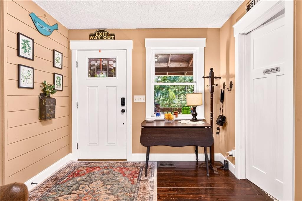 4 bedroom, 13 bathroom, 2,508 sq ft single family residence for sale at 158 Beaver Lake Drive, Ellijay, GA 30540 — photo 2