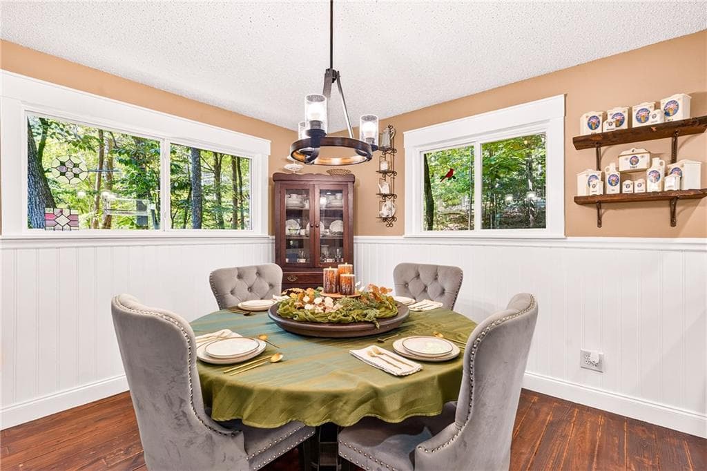 4 bedroom, 13 bathroom, 2,508 sq ft single family residence for sale at 158 Beaver Lake Drive, Ellijay, GA 30540 — photo 7