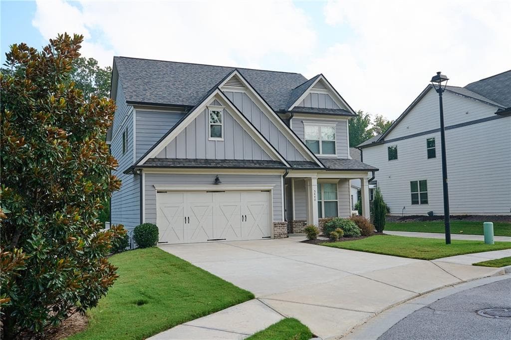 3 bedroom, 3 bathroom, 2,508 sq ft single family residence for sale at 5440 Falling Branch Court, Flowery Branch, GA 30542 — photo 2