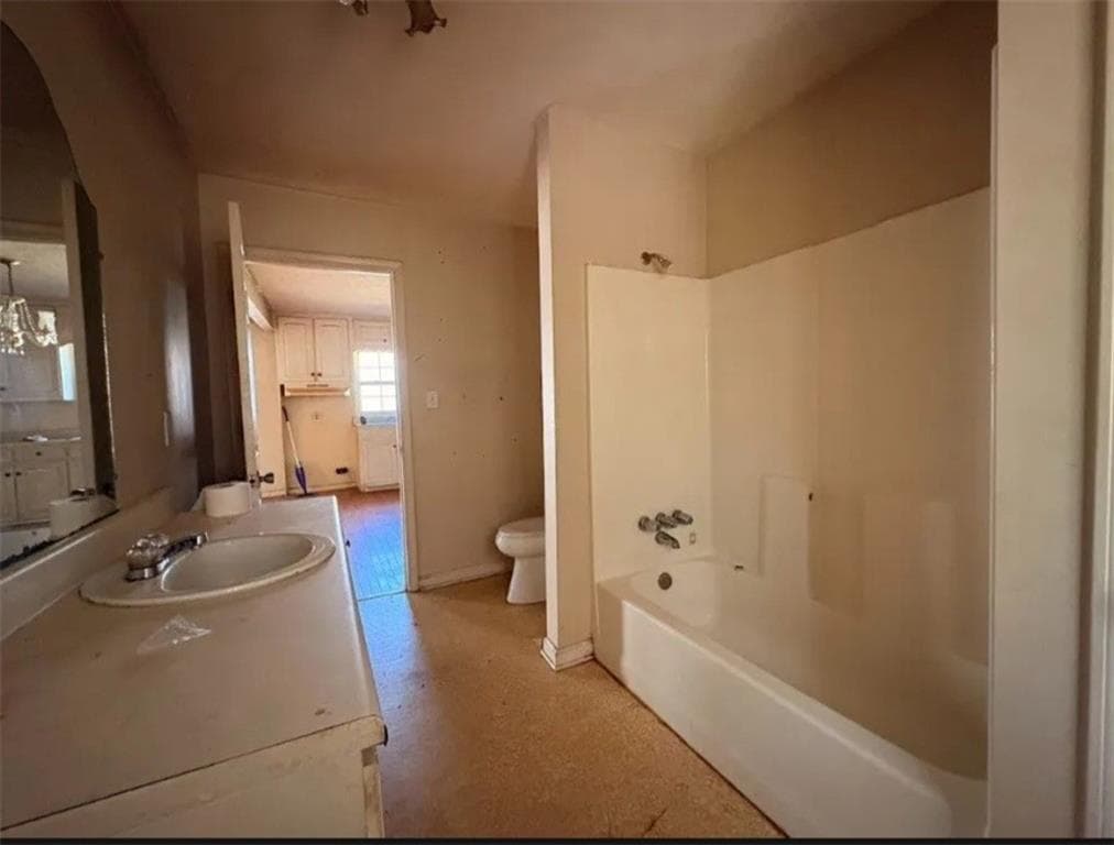 2 bedroom, 1 bathroom, 1,227 sq ft single family residence for sale at 17 Collins Road, Carrollton, GA 30116 — photo 6
