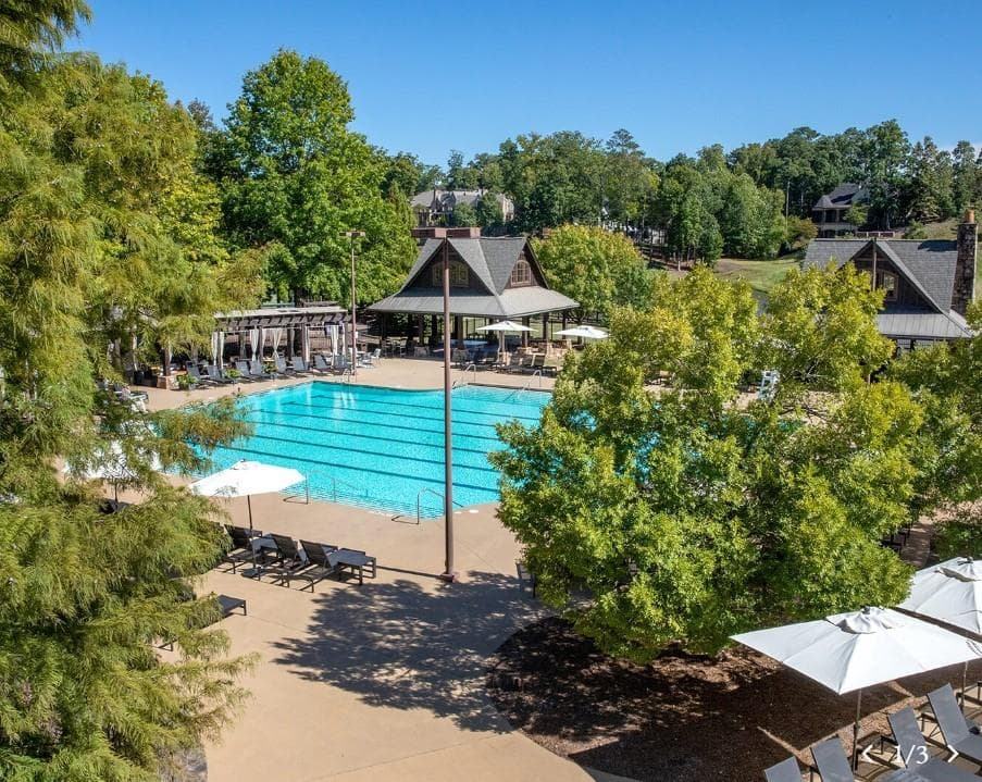 5 bedroom, 6 bathroom, 6,100 sq ft single family residence for sale at 731 Woodvale Point, Suwanee, GA 30024 — photo 10