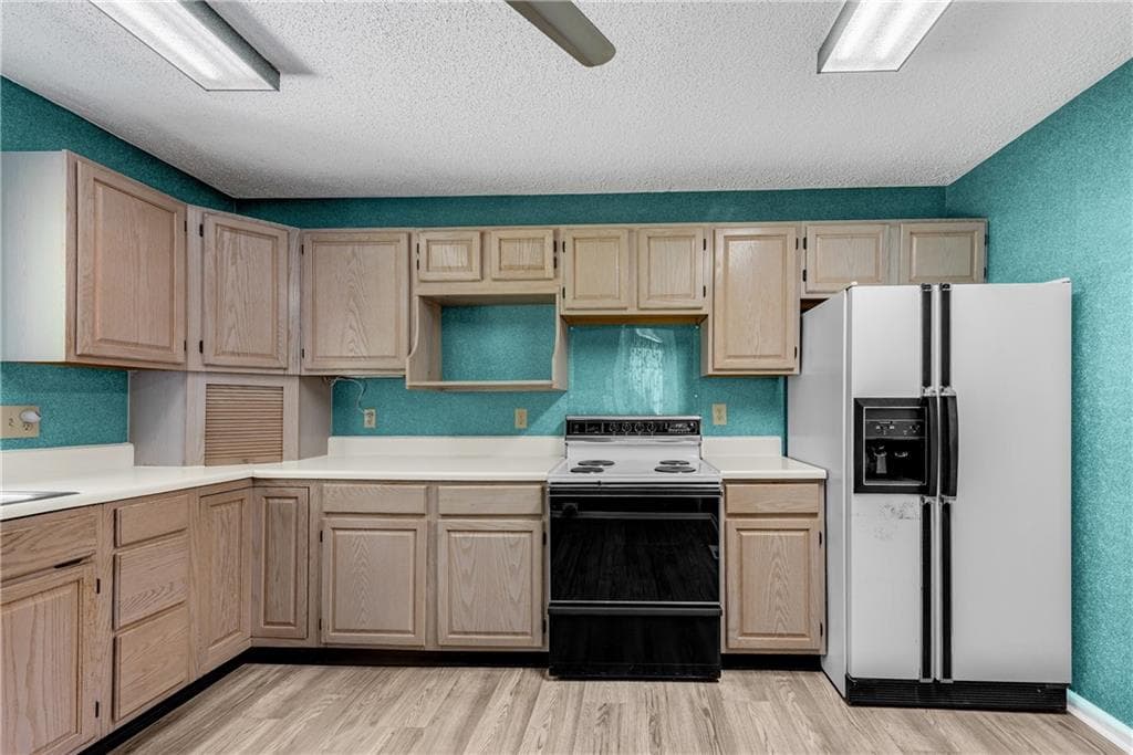 3 bedroom, 1 bathroom, 1,161 sq ft single family residence under contract at 3740 Post Oak Tritt Road, Marietta, GA 30062 — photo 8