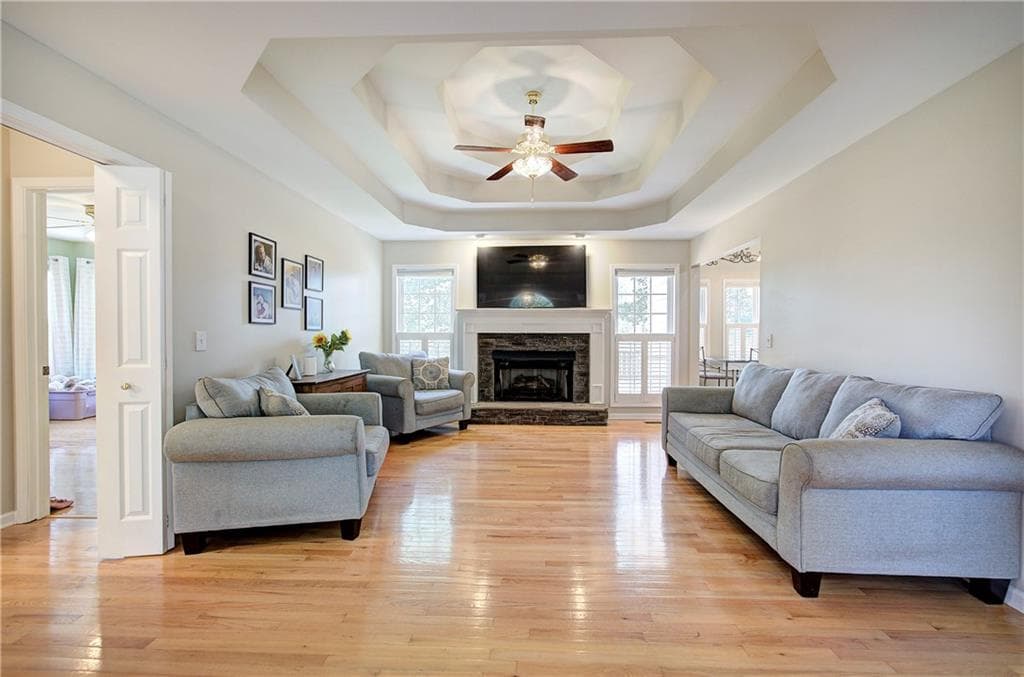 4 bedroom, 3 bathroom, 3,625 sq ft single family residence for sale at 1082 Fieldstone Drive, Canton, GA 30114 — photo 9