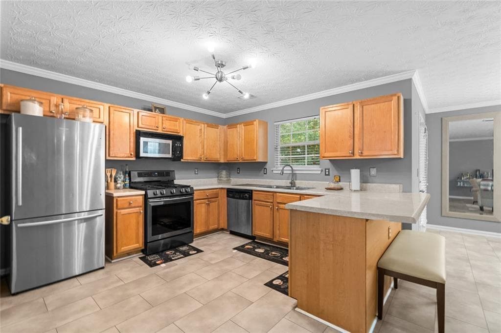 4 bedroom, 3 bathroom, 3,722 sq ft single family residence for sale at 856 Haydens Ridge, Ellenwood, GA 30294 — photo 8