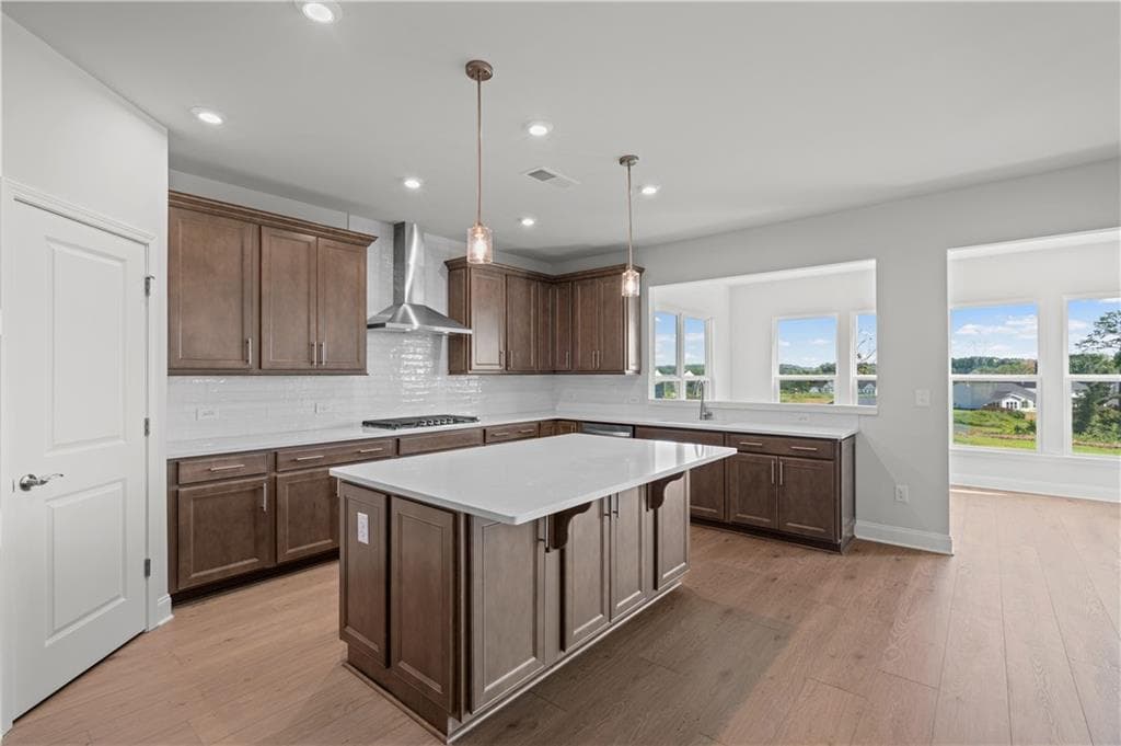 5 bedroom, 5 bathroom, 3,554 sq ft single family residence for sale at 7124 Maple Brook Lane, Flowery Branch, GA 30542 — photo 7