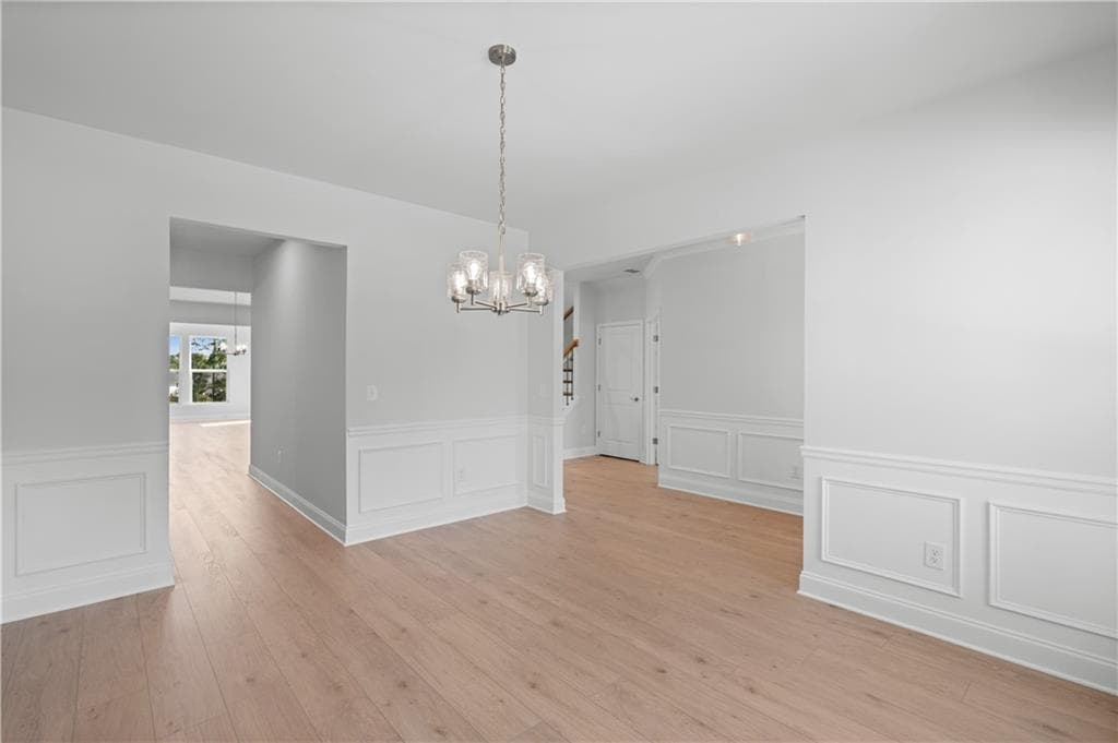 5 bedroom, 5 bathroom, 3,554 sq ft single family residence for sale at 7124 Maple Brook Lane, Flowery Branch, GA 30542 — photo 9