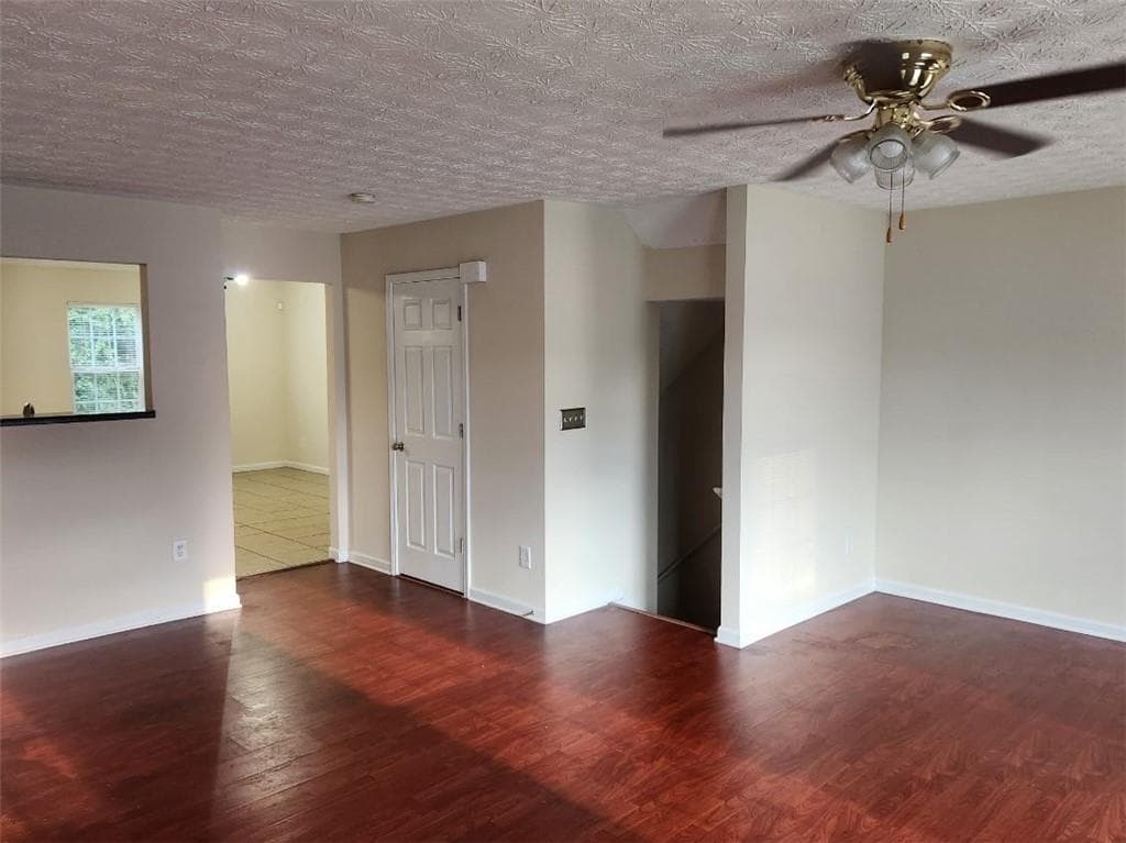 3 bedroom, 3 bathroom, 1,540 sq ft townhouse for sale at 1736 Redan, Lithonia, GA 30058 — photo 6