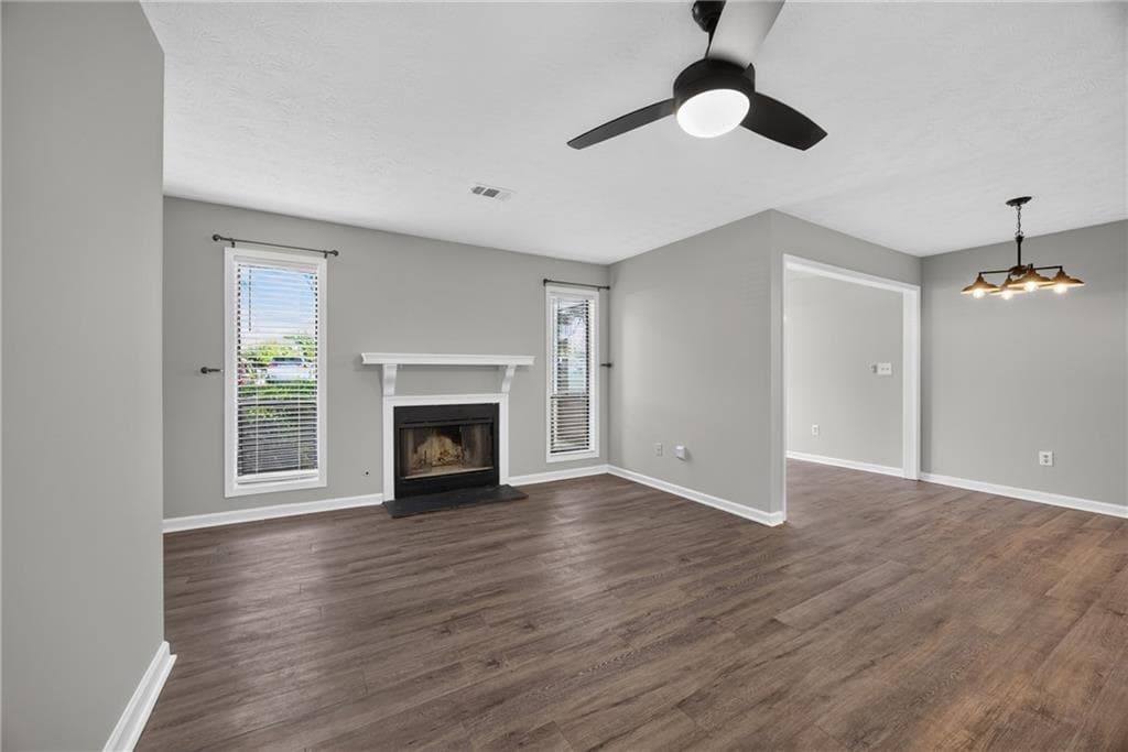 2 bedroom, 2 bathroom, 1,182 sq ft condominium for sale at 3923 Woodridge Way, Tucker, GA 30084 — photo 7