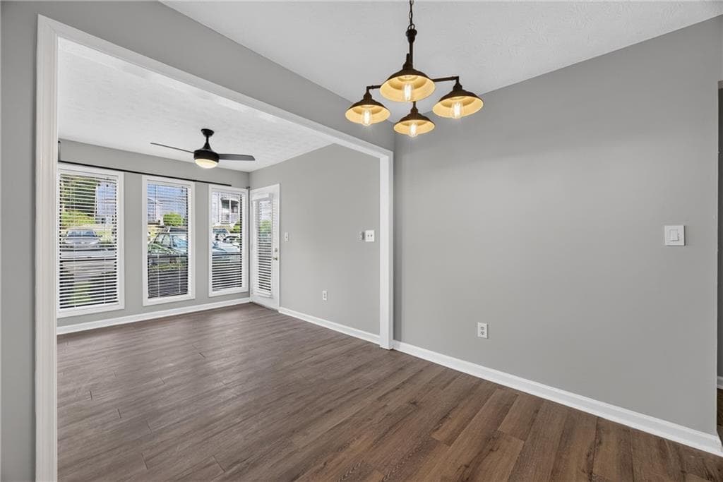 2 bedroom, 2 bathroom, 1,182 sq ft condominium for sale at 3923 Woodridge Way, Tucker, GA 30084 — photo 8