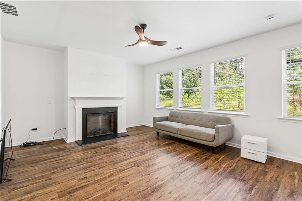 3 bedroom, 3 bathroom, 2,290 sq ft single family residence for rent at 430 Burgundy Terrace, Atlanta, GA 30354 for $2,900 a month — photo 9