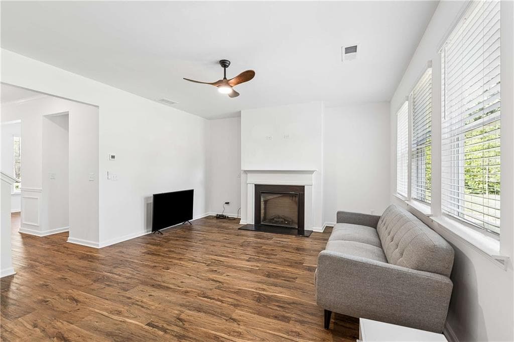 3 bedroom, 3 bathroom, 2,290 sq ft single family residence for rent at 430 Burgundy Terrace, Atlanta, GA 30354 for $2,900 a month — photo 10