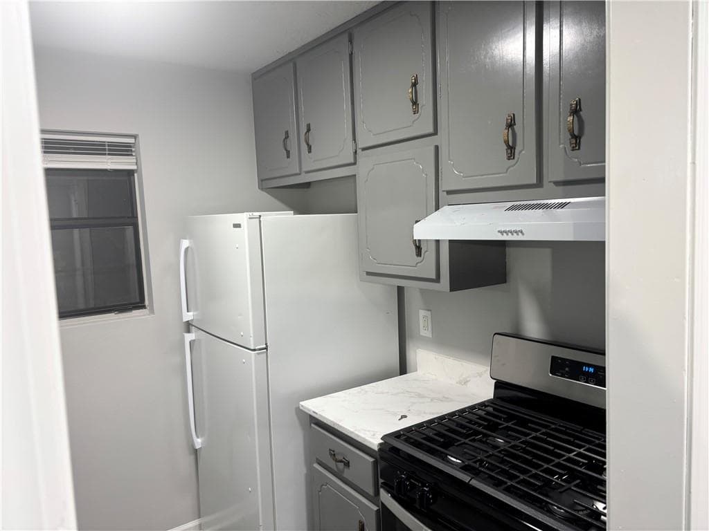 2 bedroom, 2 bathroom, 1,211 sq ft duplex for rent at 160 Chesapeake Drive, Ellenwood, GA 30294 for $1,625 a month — photo 6