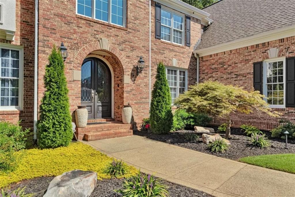6 bedroom, 6 bathroom, 5,469 sq ft single family residence for sale at 1421 Castlebrooke Way, Marietta, GA 30066